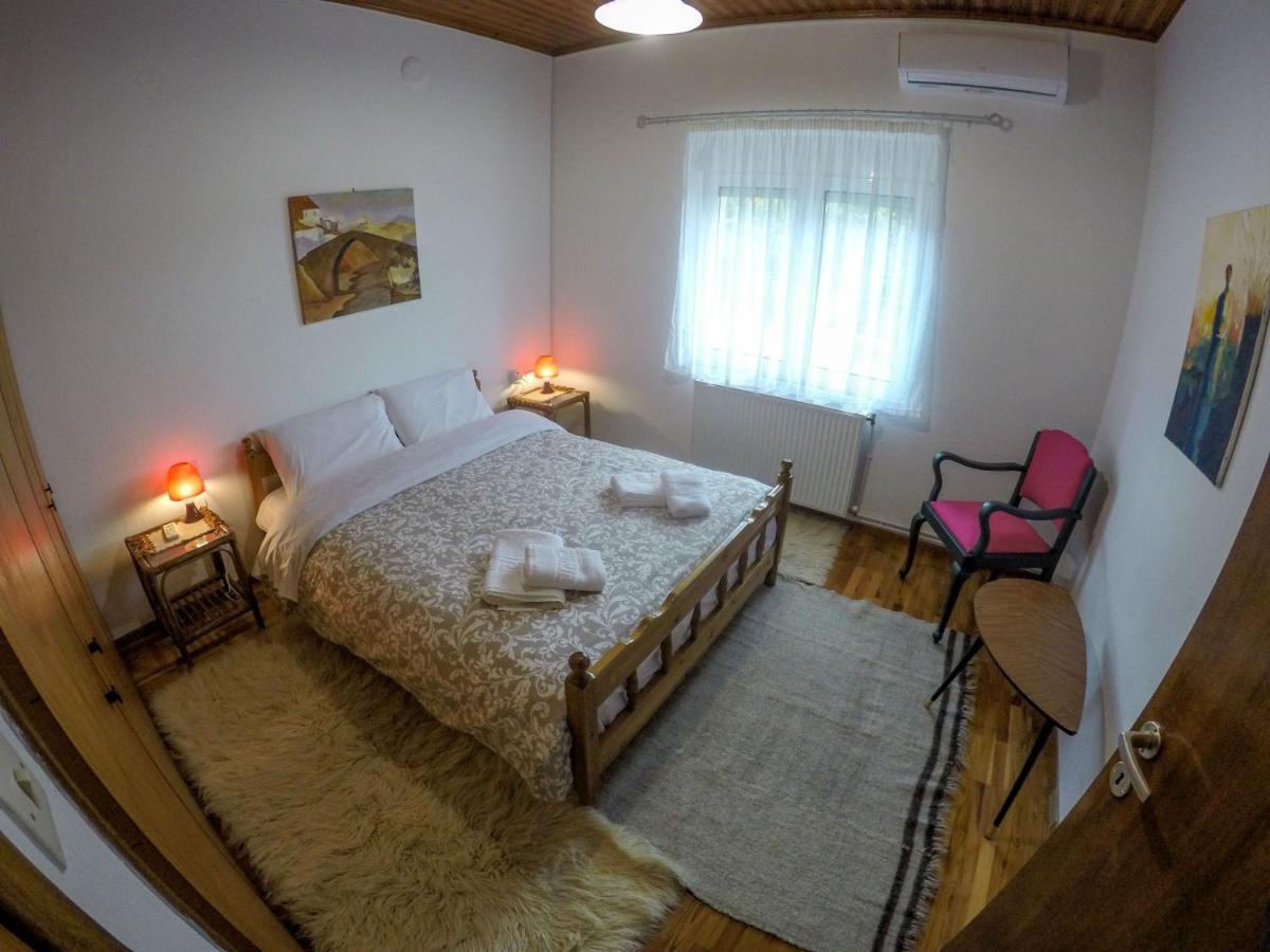 Breathtaking Lake View Cottage With A Fireplace Next To Ioannina City! Екстериор снимка